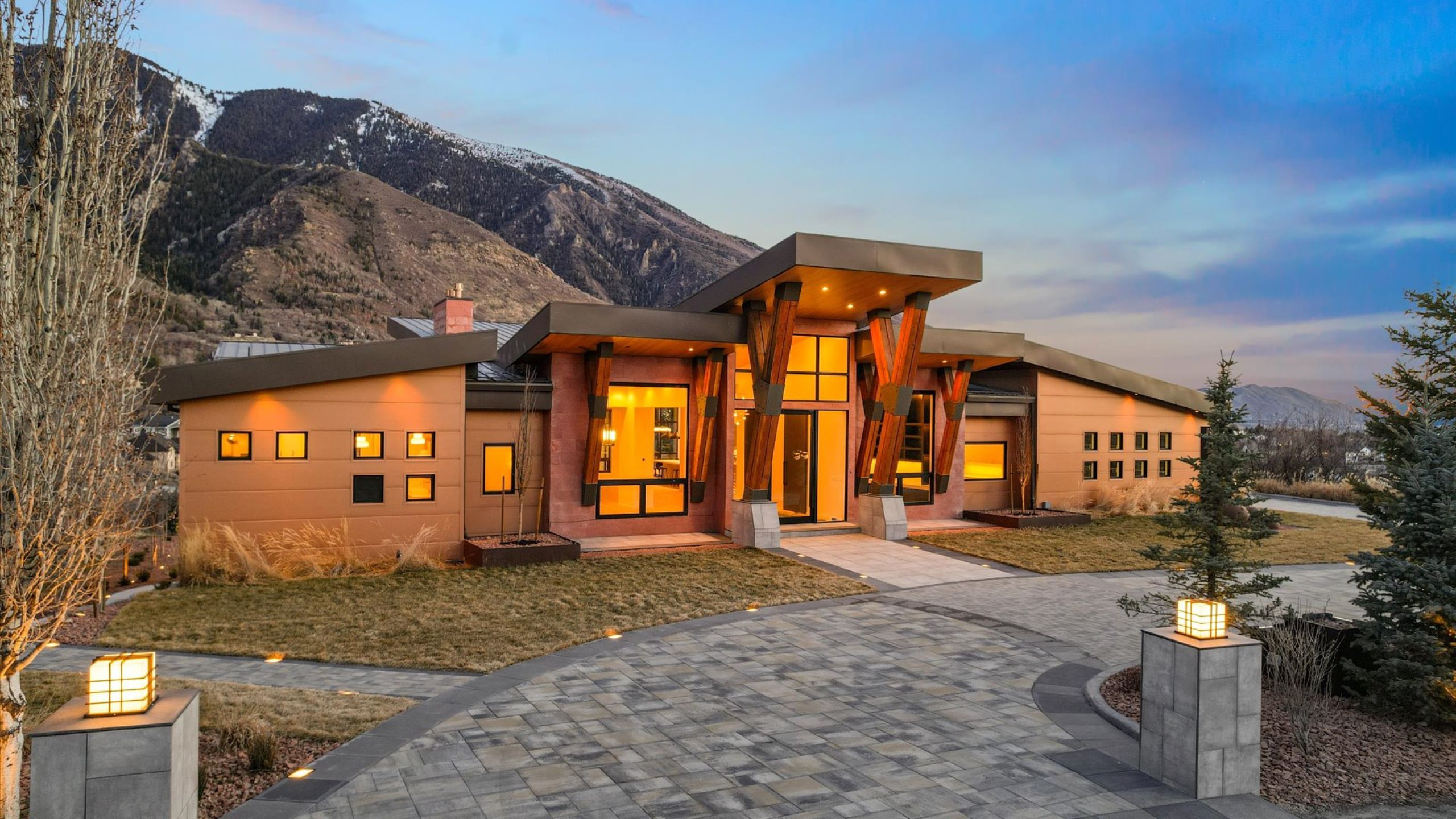 9 Windsong Exterior